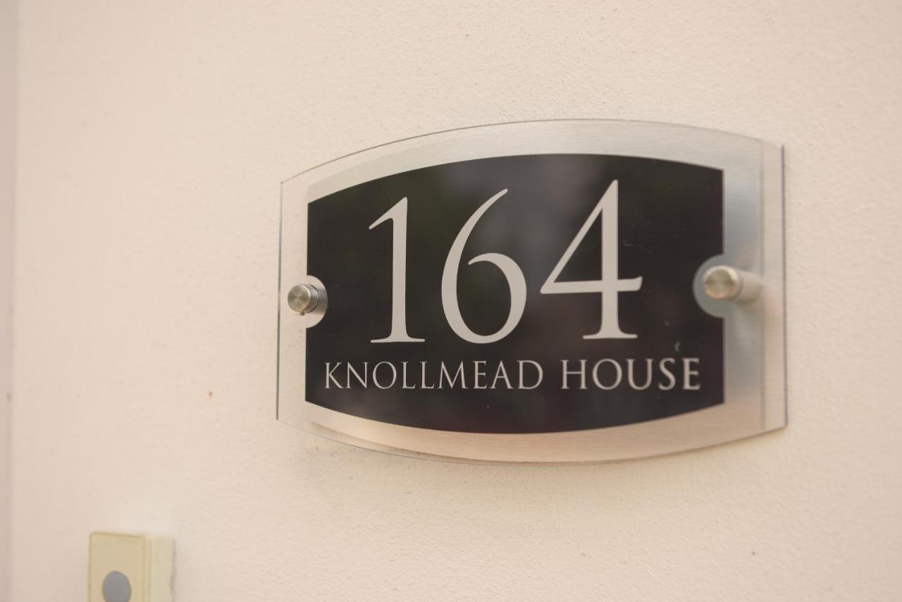 Knollmead House Villa Surbiton Eksteriør billede